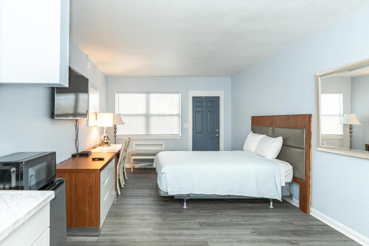 Echo Sails Motel Клиъруотър Бийч Екстериор снимка