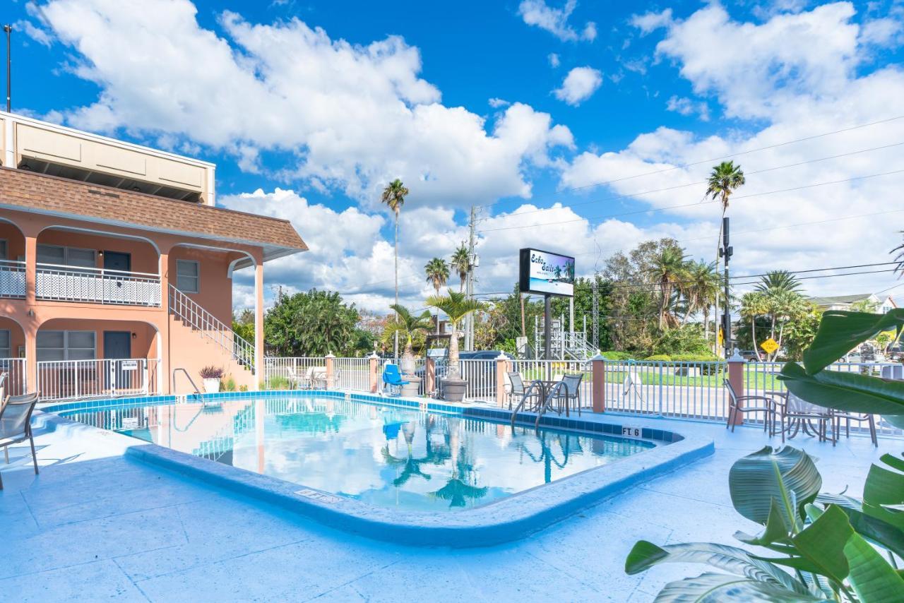 Echo Sails Motel Клиъруотър Бийч Екстериор снимка