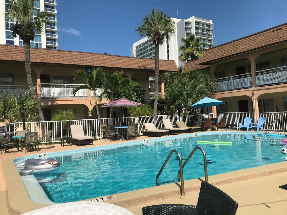 Echo Sails Motel Клиъруотър Бийч Екстериор снимка